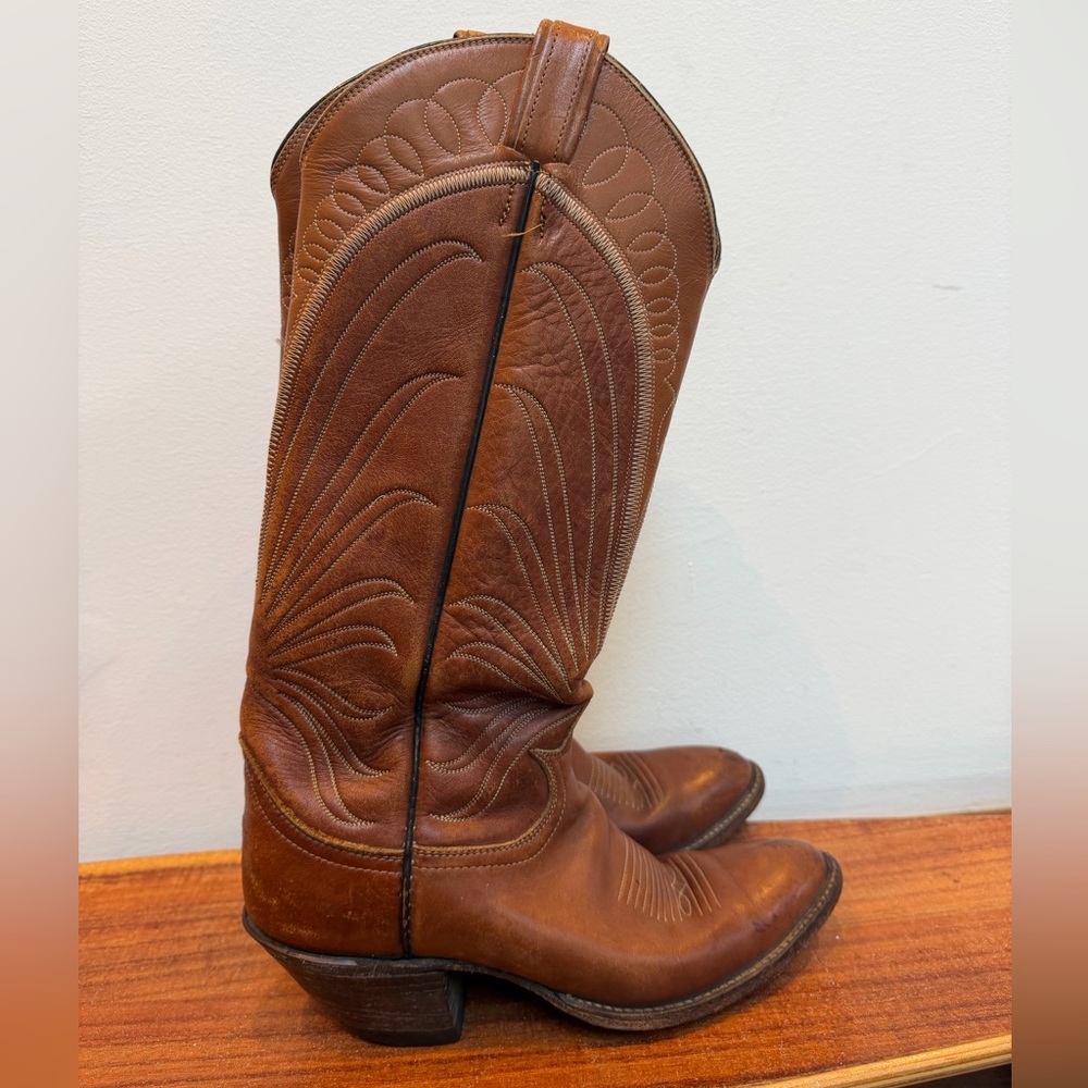Tony Lama Vintage Cat’s Paw Boots
